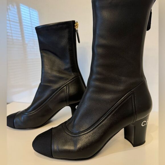 RARE Chanel Lambskin Rhinestone Logo Heeled Boots EU 37 US 6.5 KarlLagerfeld Era - Picture 14 of 17